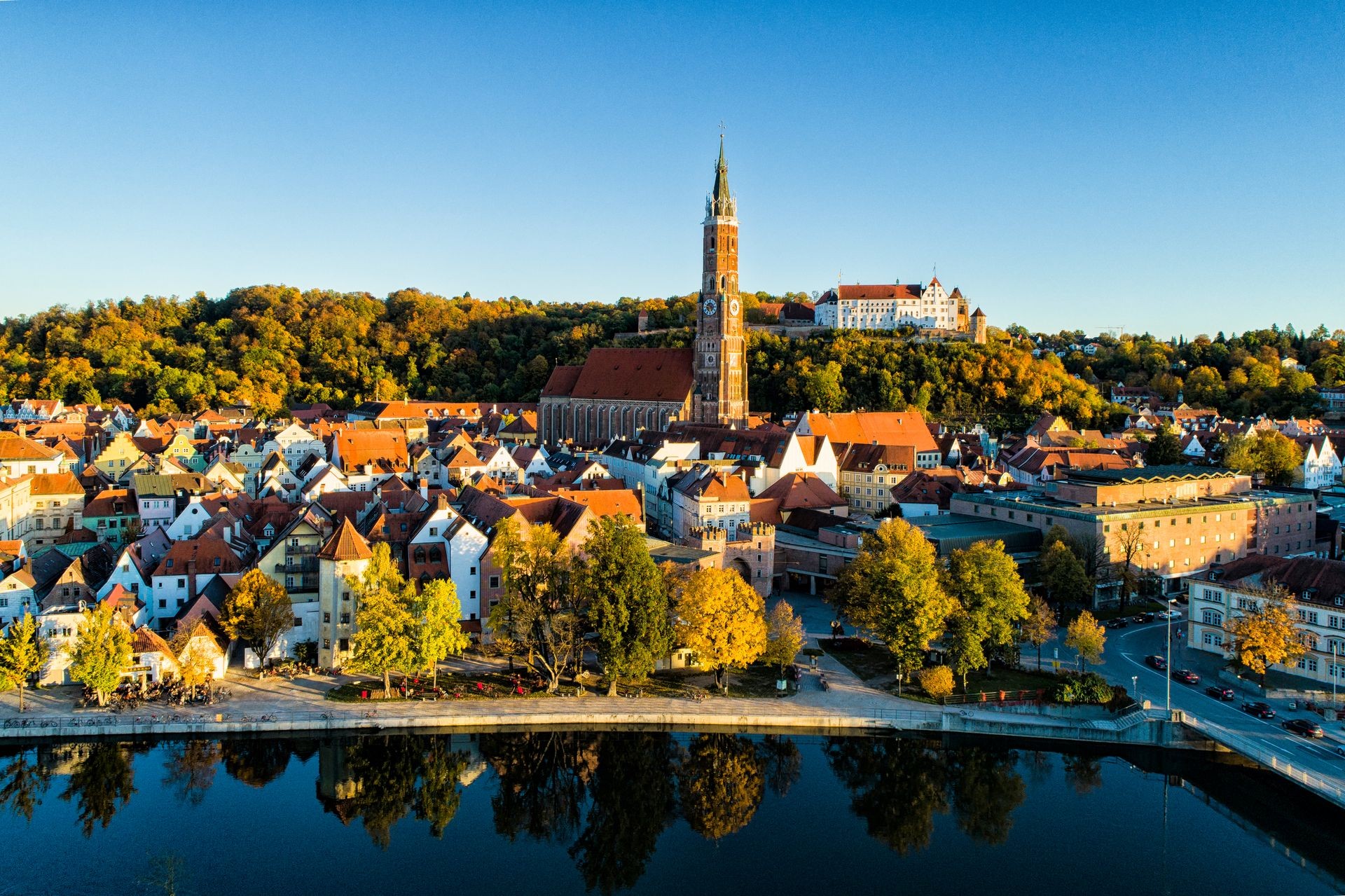 Landshut mit Martinskirche und Burg Trausnitz